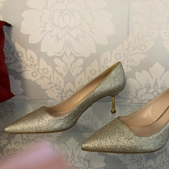 PRADA GOLD METALLIC GOLD KITTEN HEEL SHOE SIZE 38 RETAIL $ 1250.00 - Picture 2 of 10